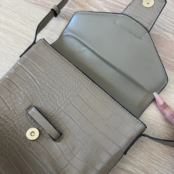 MANGO Bucket Bag - Picture 3 of 8